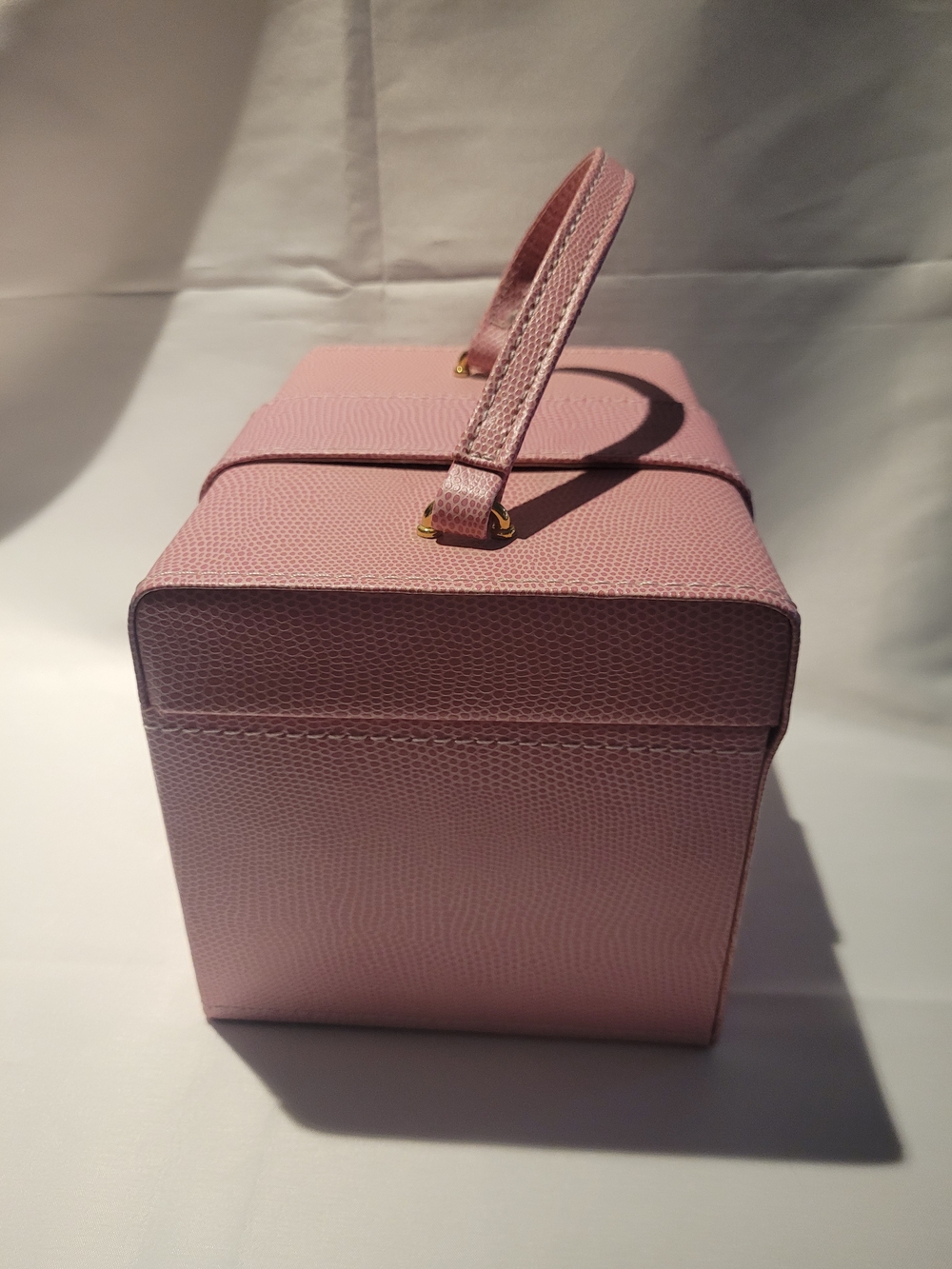 Structured Pink Top-Handle Jewelry Case - Picture 2 of 10